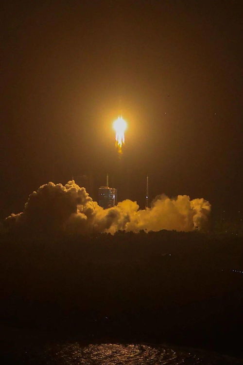 科技工作者日禮贊 天舟二號成功發(fā)射，網(wǎng)絡(luò)技術(shù)賦能航天新篇章